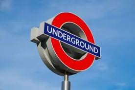 为什么地铁在北京叫subway，在上海叫metro？那广州地铁呢？图片