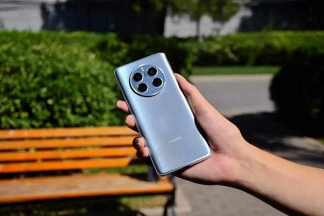 华为这波赢麻了，霸屏春晚，受欢迎程度超苹果