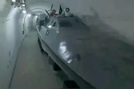 特朗普就职前，伊朗亮出海底500米秘密基地，靠中国造导弹打航母图片