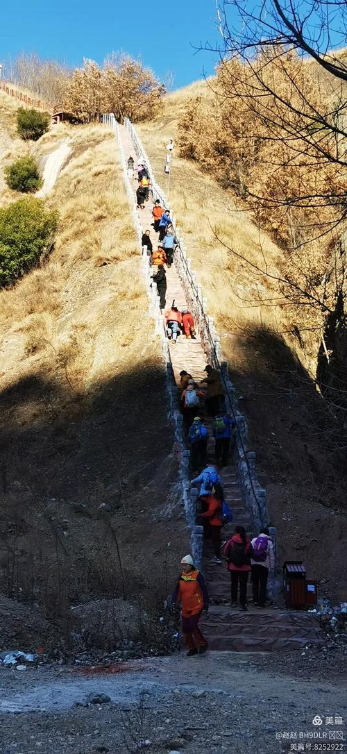 秦岭藏了个王炸景区！15亿砸出丹霞康养地，商洛这盘棋下大了？