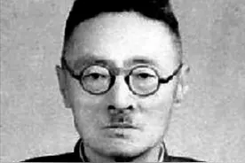 民国第一狂人刘文典，蒋介石扇他两耳光，他一脚踢在老蒋的肚子上图片
