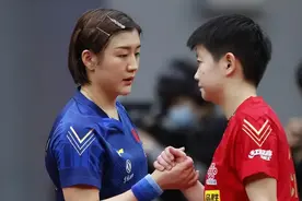 女单四强出炉！王曼昱VS陈幸同，王艺迪战黑马，陈梦孙颖莎淘汰图片