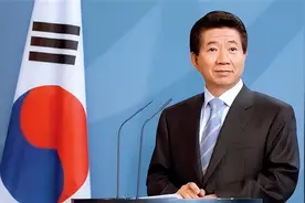 真相是什么？韩国领导人跳崖身亡后，儿子入学北大，女儿离开韩国图片