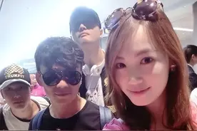 王宝强儿子近照罕见曝光，网友坐不住了：谁是生父，终于一目了然图片