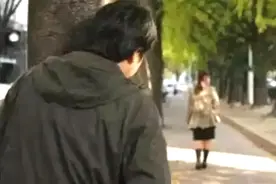 12年，山东50岁老汉诱拐16岁少女，哄骗其为情人，与妻子三人同居图片