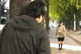 12年，山东50岁老汉诱拐16岁少女，哄骗其为情人，与妻子三人同居图片