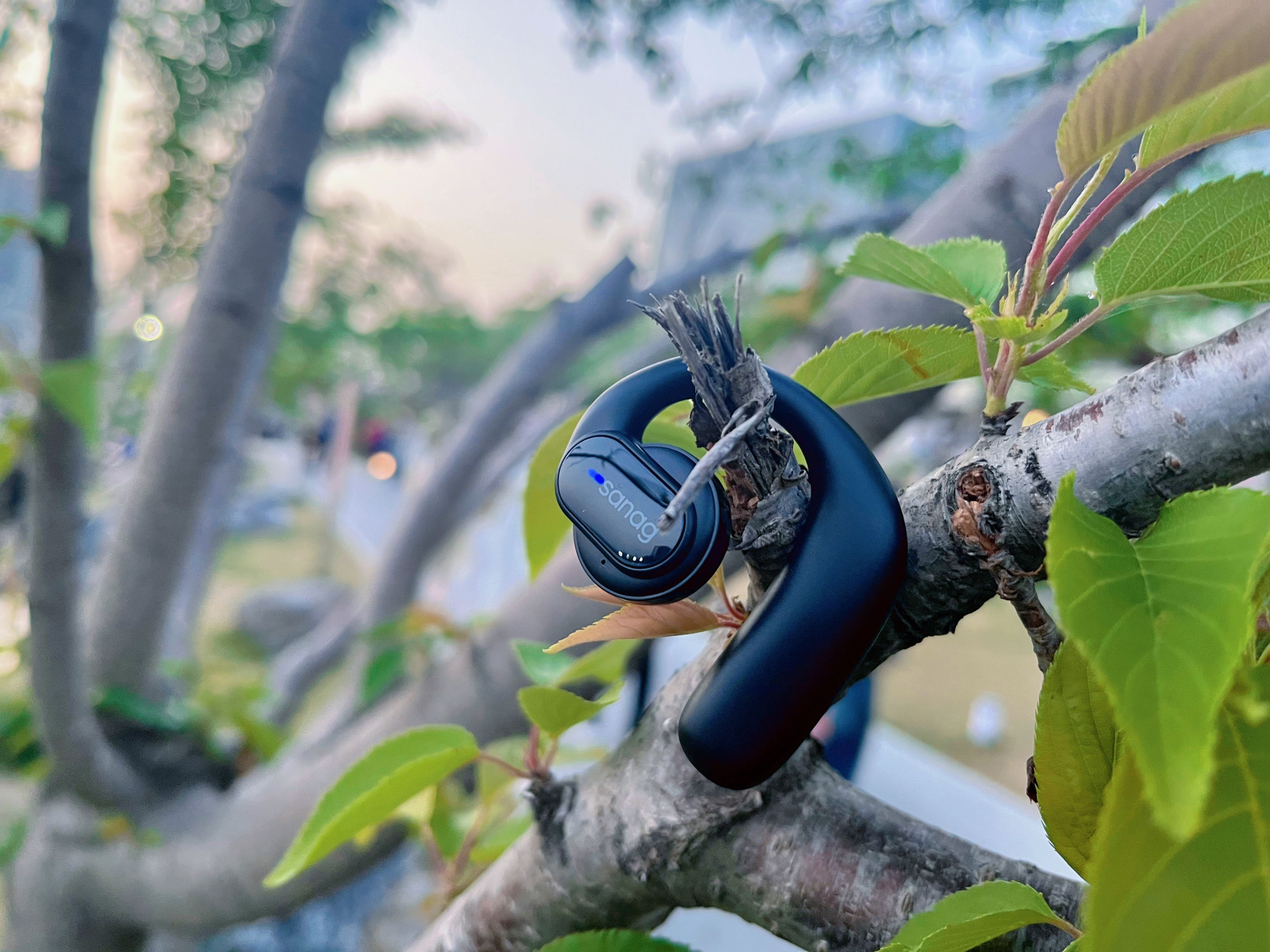 sanag塞那Z30耳挂式气传导耳机体验：声乐和舒适全都要