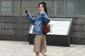 唐嫣和文章居然是同班同学？他们的同学聚会里还有不少熟面孔！图片