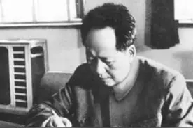王劲哉给毛主席写信：光杆司令你要不要？主席当即派专人去接图片