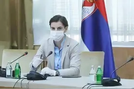 塞尔维亚女总理：比男人还帅气，和同性太太秀恩爱，靠试管生儿子图片