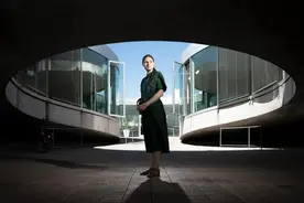 攻克高维版本球堆积问题——乌克兰女数学家获得2022菲尔兹奖图片