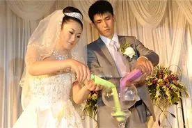 女排名将刘亚男：体坛生涯有泪，因2斤毛豆嫁给帅哥，婚姻幸福图片