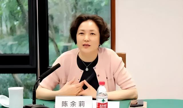 7月30日凌晨！又有6位：“女贪”被查落马，触目惊心，看看都有谁