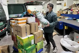 重庆市邮政管理局：保障春节寄递服务“不打烊、不断线”图片