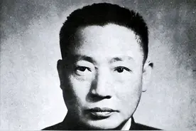 毛人凤把娇妻送进疯人院，晚年被部下出卖，死后妻子转投他人怀抱图片