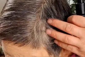 跟白发说拜拜！#乌发乳图片