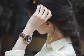 建议中年女人：手表别戴卡西欧、DW，换成4个中产品牌更有品位图片