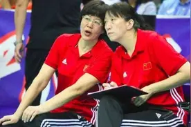 女排绿叶赖亚文33岁结婚，婚后与丈夫分居，回家时儿子喊她：阿姨图片