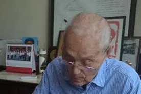 致敬！至今还健在的10位百岁知名老人。图片