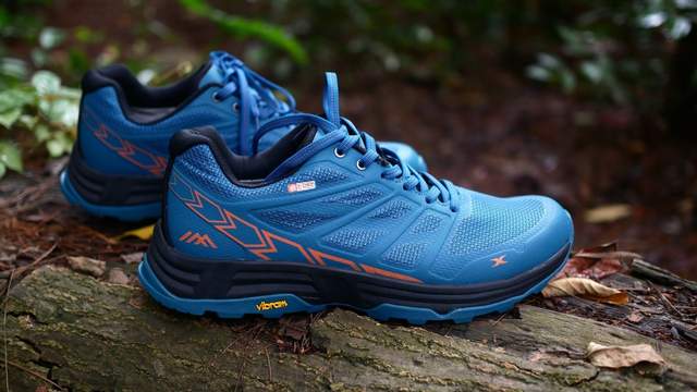 天越EXTREK全防水户外跑鞋：给你翻山越岭的安全感