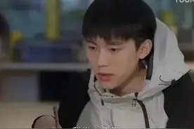 《小敏家》原著：反目成仇的父女母子，撕开多少再婚家庭隐痛图片