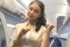 印尼空姐穿裤引热议！网友：制服太飒了！比丝袜裙子还要好看！图片