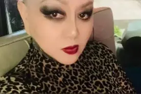 江浙第一女富婆，坐拥亿万身家，扬言结婚就送豪车，为何无人敢娶图片