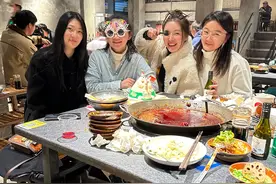 追光 | 女生独自来渝被邻桌邀请同吃火锅：“重庆人的热情是最大加分项！”图片