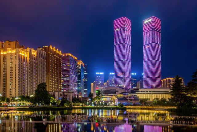 贵州3个县将晋升为中等城市，1市城区人口将达80万，均为首府城市