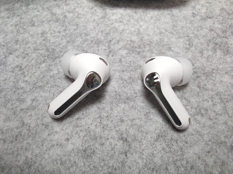 好声音的更多选择，泥炭Capsule3 Pro蓝牙耳机再推新配色