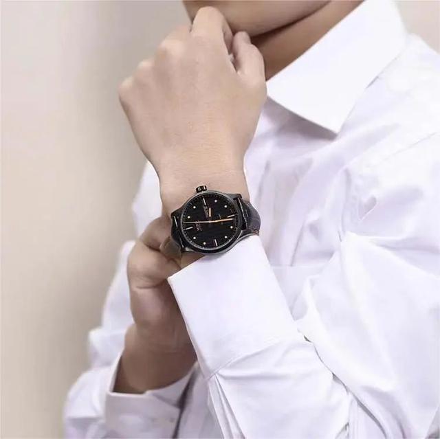 �ϰ��嶼�Ӱ��Ļ�е�����߼�������Ʒλ��һ��6��