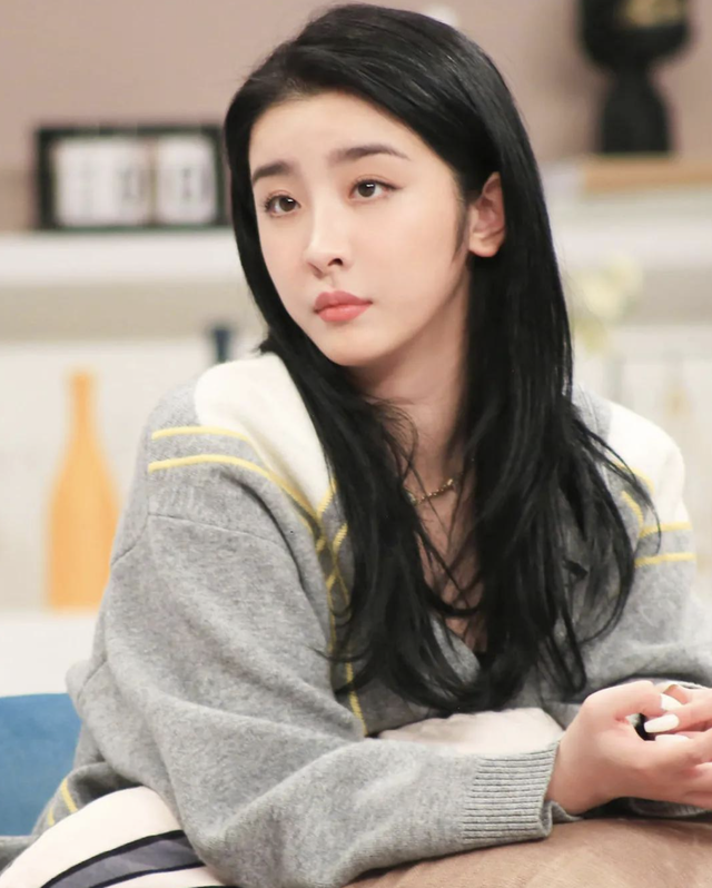 表面是艺人，实际是富家千金的7位女星，她们最不怕的就是潜规则