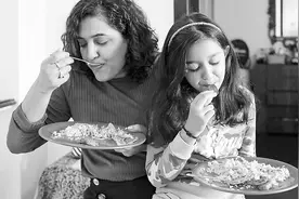 餐桌歧视困扰印度女性图片