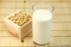 打豆浆，豆子泡好别直接打，多加2步，细腻香浓丝滑，无渣无腥味图片