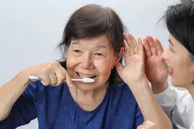 “老掉牙”是病，别不当回事儿！简单几招让您拥有“好牙口”图片