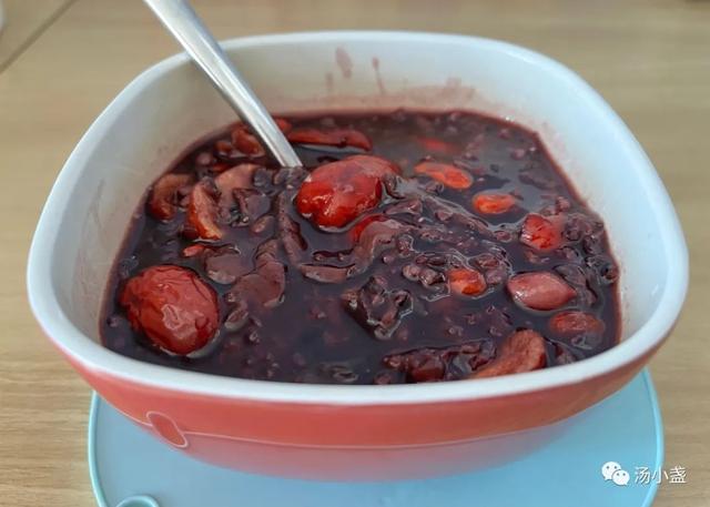 花胶黑米排骨 2026年花胶黑米粥做法与功效
