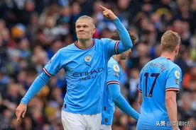 英超-疯狂3-0！哈兰德独中三元创纪录 德布劳内助攻 曼城3-0斩狼队图片