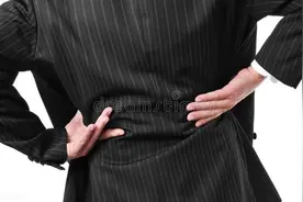 经常腰痛是否意味着肾脏出现问题？如何区分腰痛和肾痛？图片
