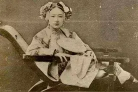 晚清女子被卖到美国，当成“动物”公开展览，50美分便可观看身体图片