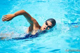 自由泳正确换气，拒绝憋气的小细节图片