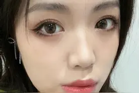 杨倩瘦到认不出！减肥后容貌飙升，如今面容精致还学会了化妆图片