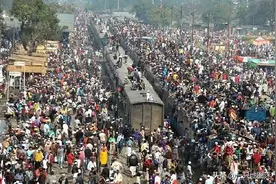 全球最拥挤的国家，人口密度是我国的9倍，街上整天都像在赶大集图片