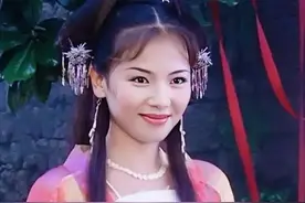 条件不符就别硬演，8位翻拍经典的演员，一个比一个拉垮，太辣眼图片