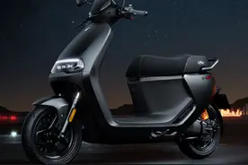 新车 | 24999元起，最高续航120公里/7.9秒“破百”，九号E300P上市图片