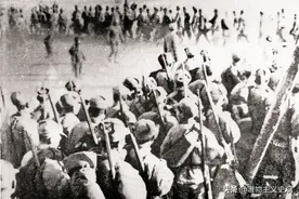 当代花木兰张丽，被日军严刑拷打不说半字，在手术台上坦白女儿身图片