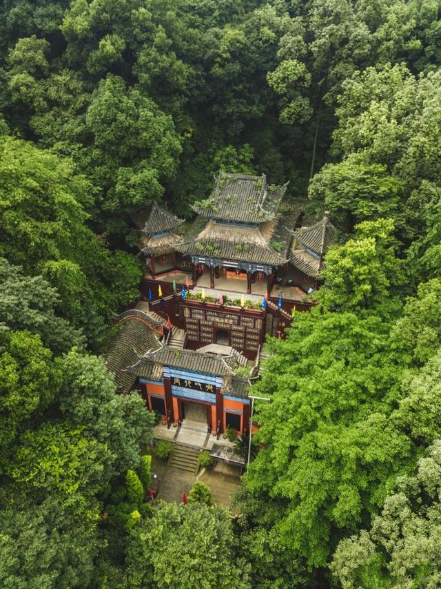 成都周边“小西安”？万亩菜花梯田、“鼓楼”、美食，快带全家去