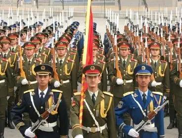 我的军营：军姿