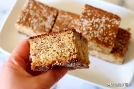 想吃枣糕不用买，甜而不腻做法简单，5个鸡蛋1碗面粉做一盘，好吃图片