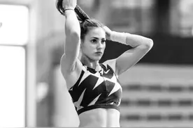 西班牙撑杆跳美女运动员克拉拉·费尔南德斯图片