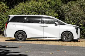 买MPV，认准这3台，舒适、隔音一流，油耗低至5.9L，家用自驾首选图片